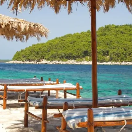 Sunny Side Вела-Лука